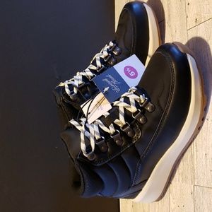 Universal Thread Black Lace-up Hiking Boots Size 5.5 New